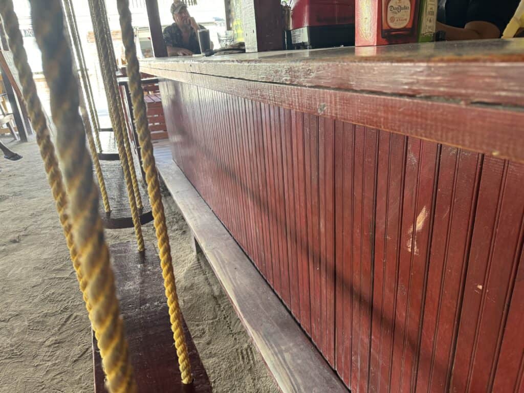 Swings Restaurant & Bar