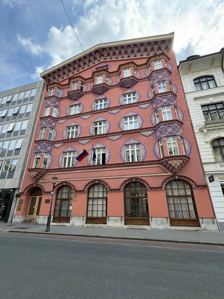 Cooperative Business Bank Building