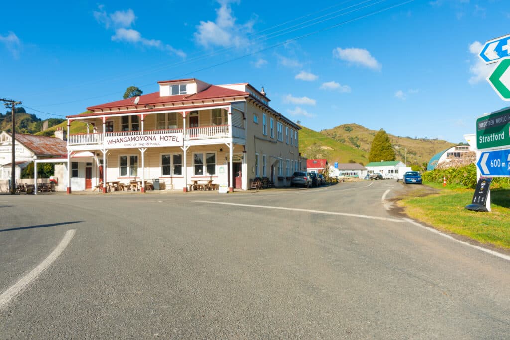 New Zealand State Highway 43