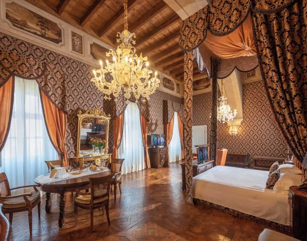Castello di Guarene – Relais & Chateaux