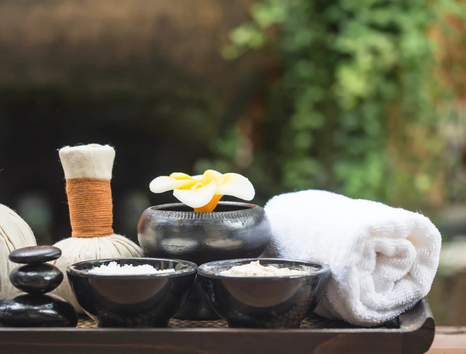 How to Build a Relaxing Travel Routine Around an Airport Massage Spa