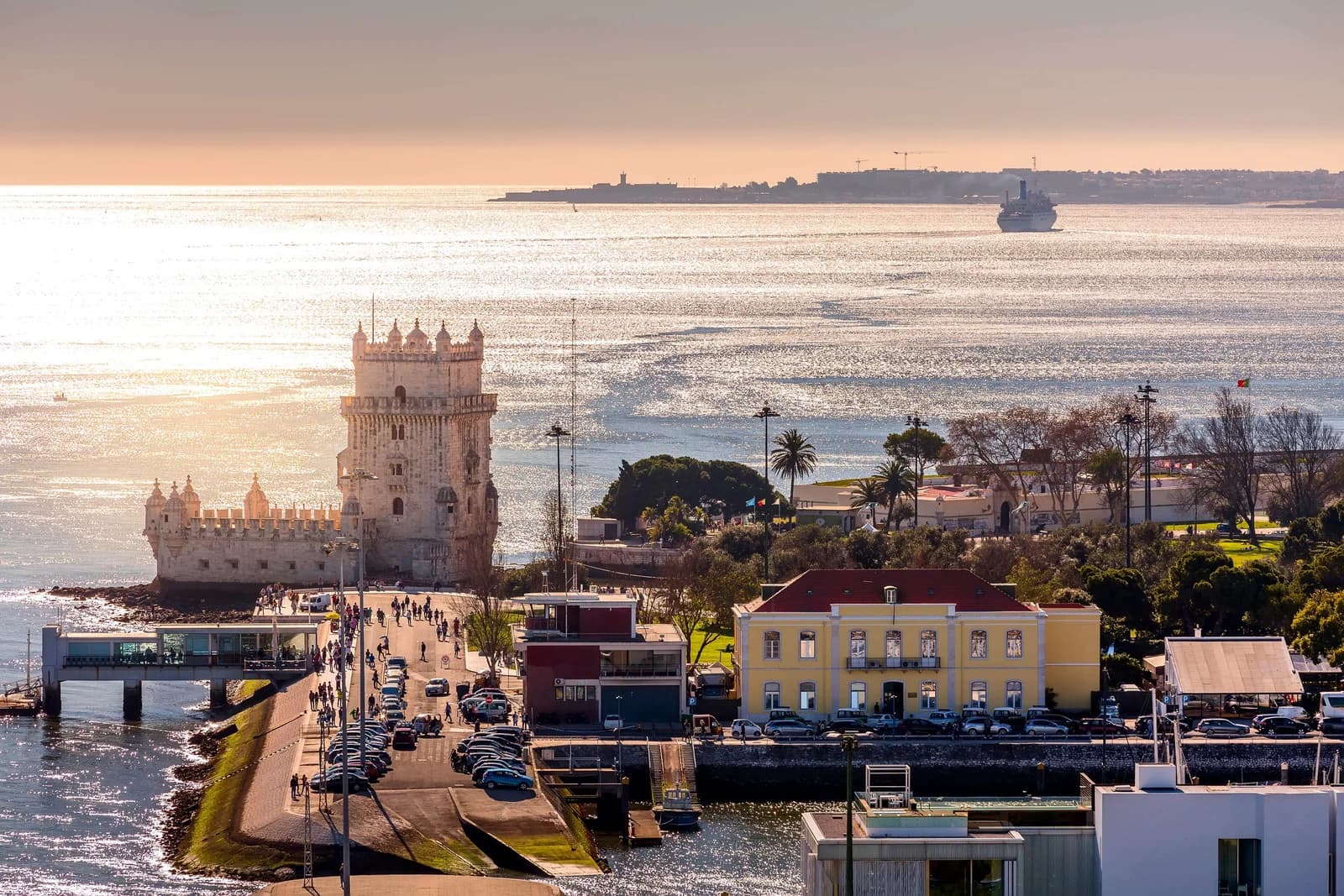 Rent a Car in Lisbon Without Deposit: Smart Tips for Travelers