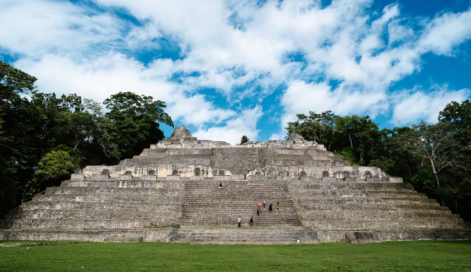 Ultimate Belize Travel Guide