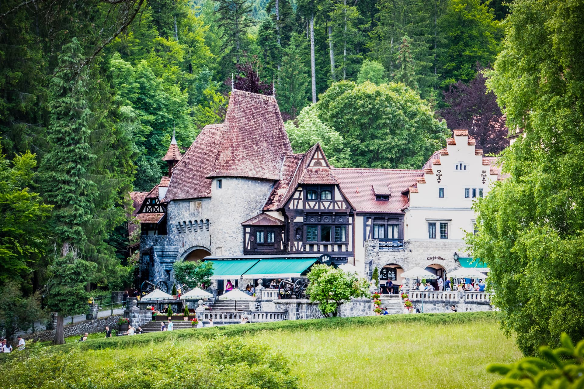 Brasov, Bran & Peles Castle Romania