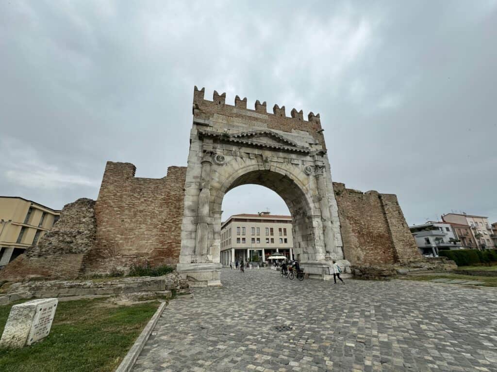 Arco di Augusto