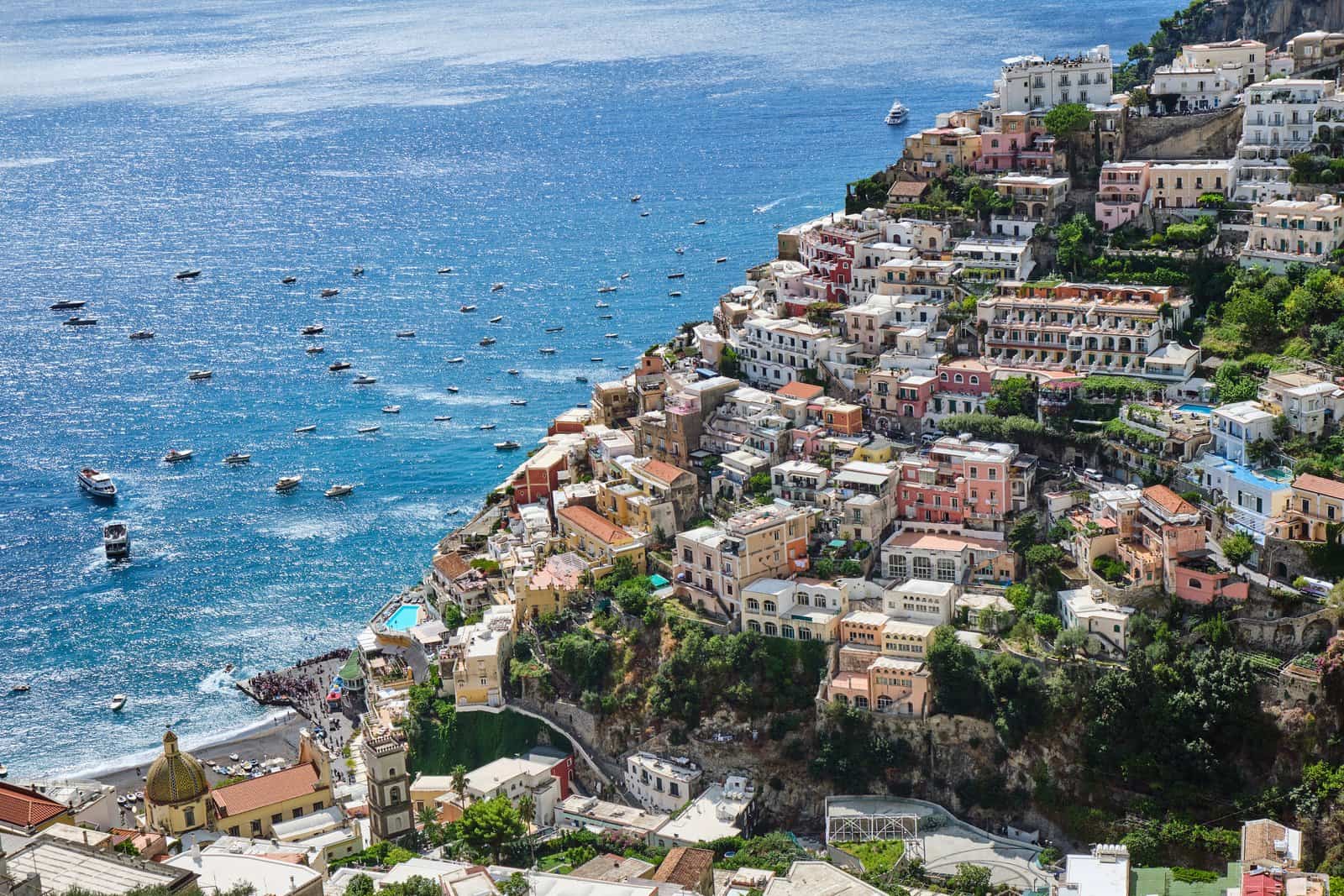 Romantic Proposals in Paradise: Capture Your Love in Tuscany & the Amalfi Coast