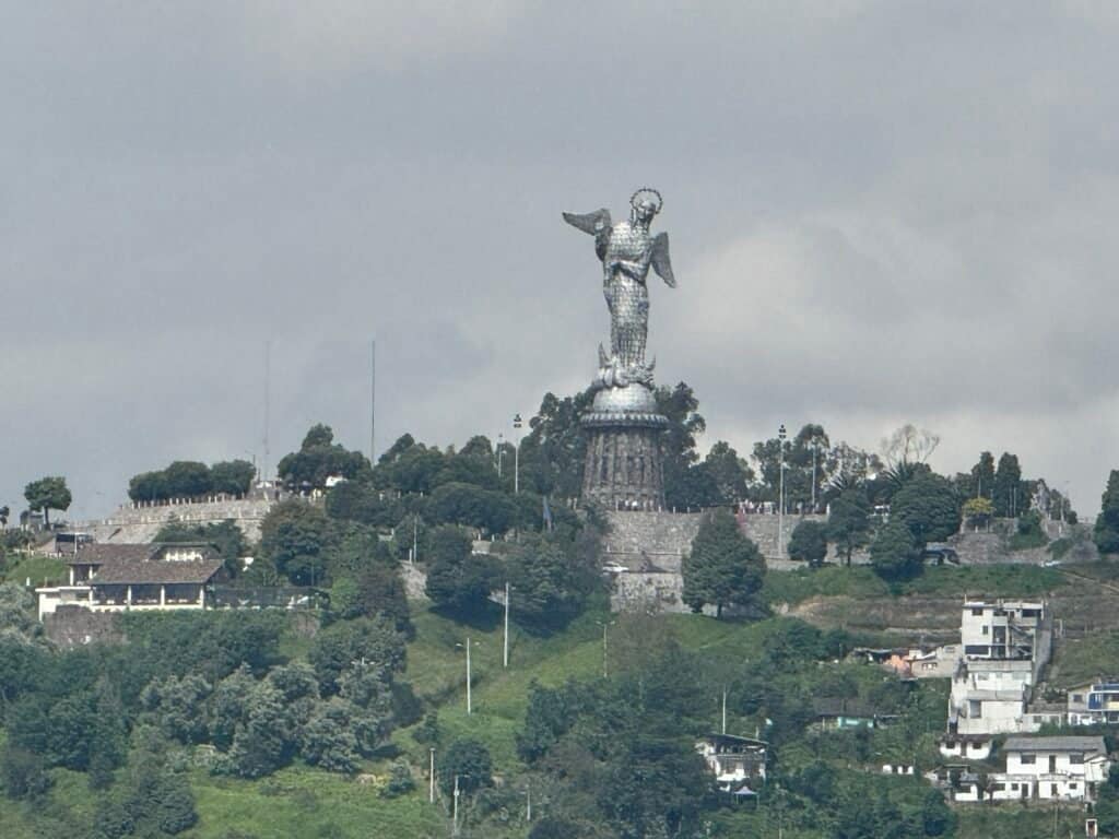Panecillo Lookout
