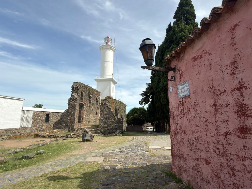 Colonia del Sacramento Travel Guide