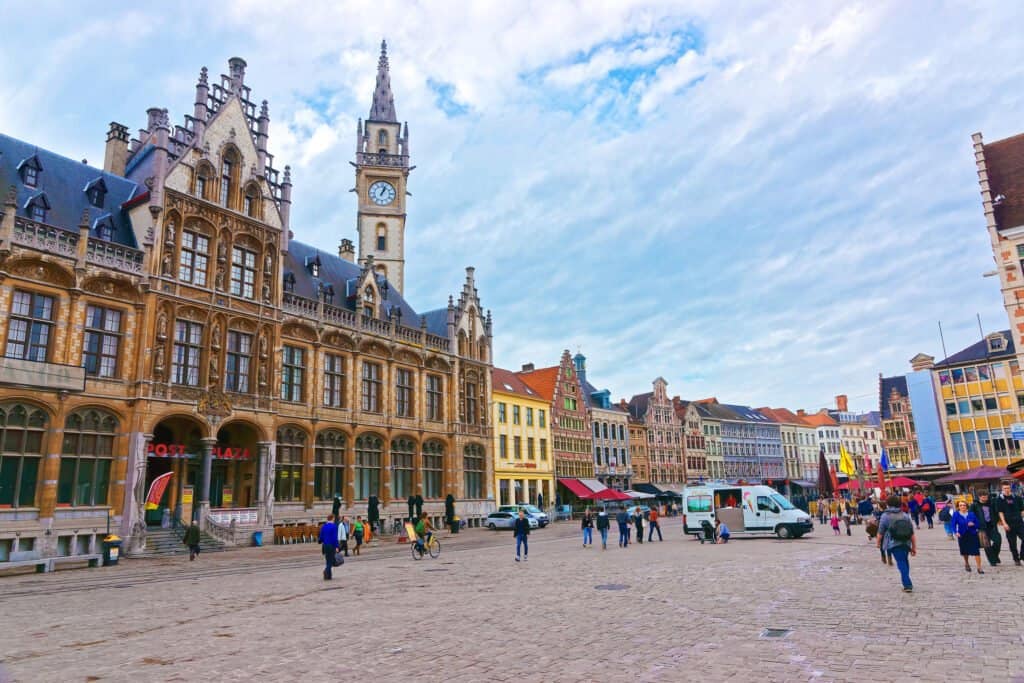 Korenmarkt Square