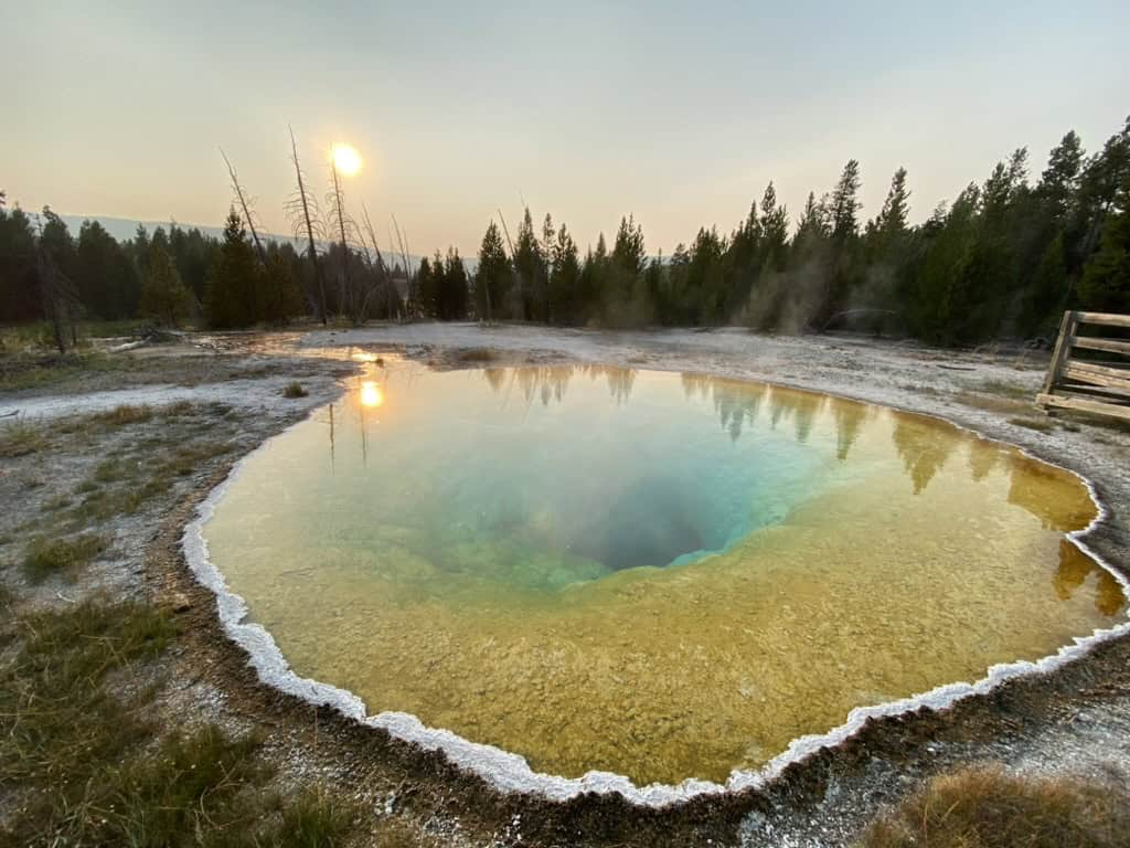 Ultimate Yellowstone National Park Travel Guide
