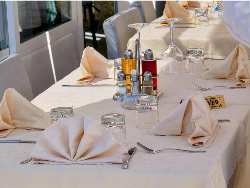 How Table Linens Shape Better Dining Experiences