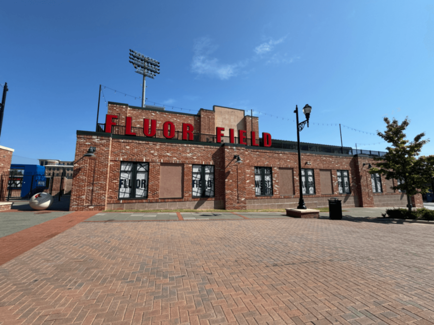 Fluor Field