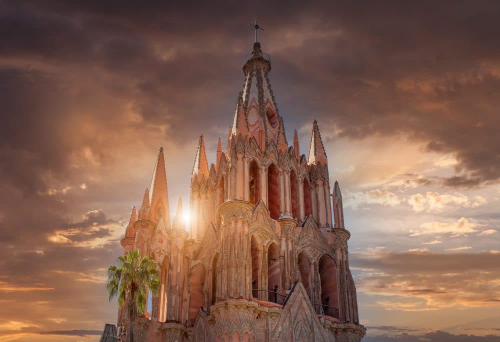 San Miguel de Allende Travel Guide