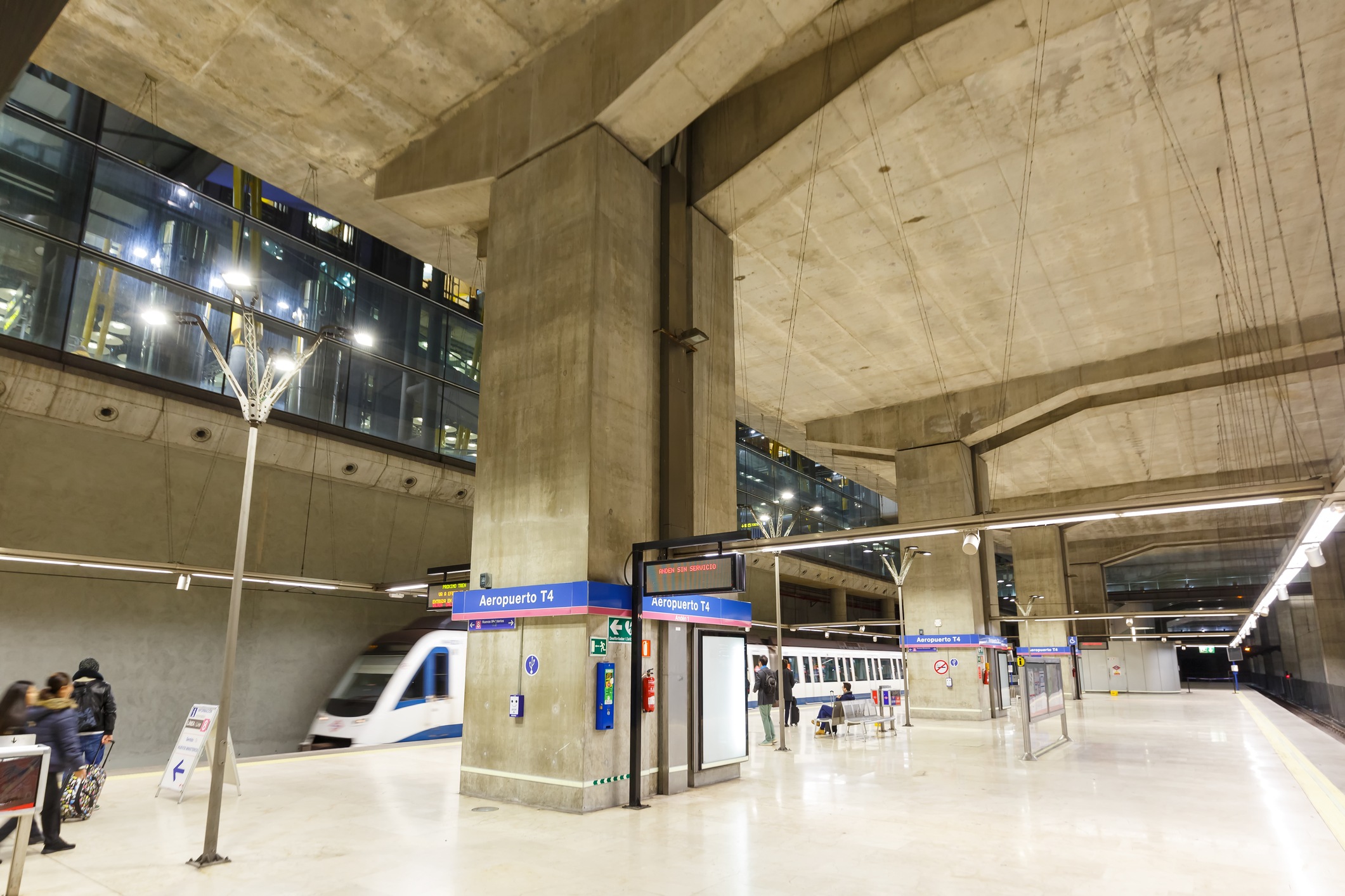 How to get from Madrid Airport to City Center: Transportation Options and Prices