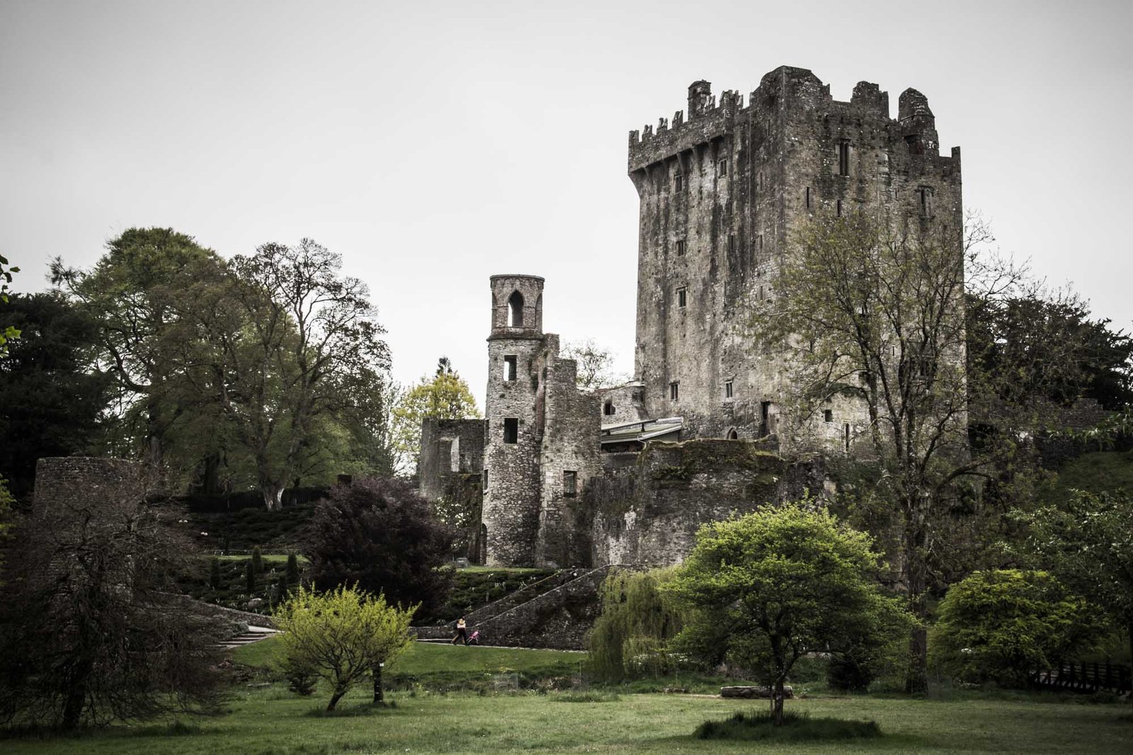 Blarney Castle – Kiss The Blarney Stone