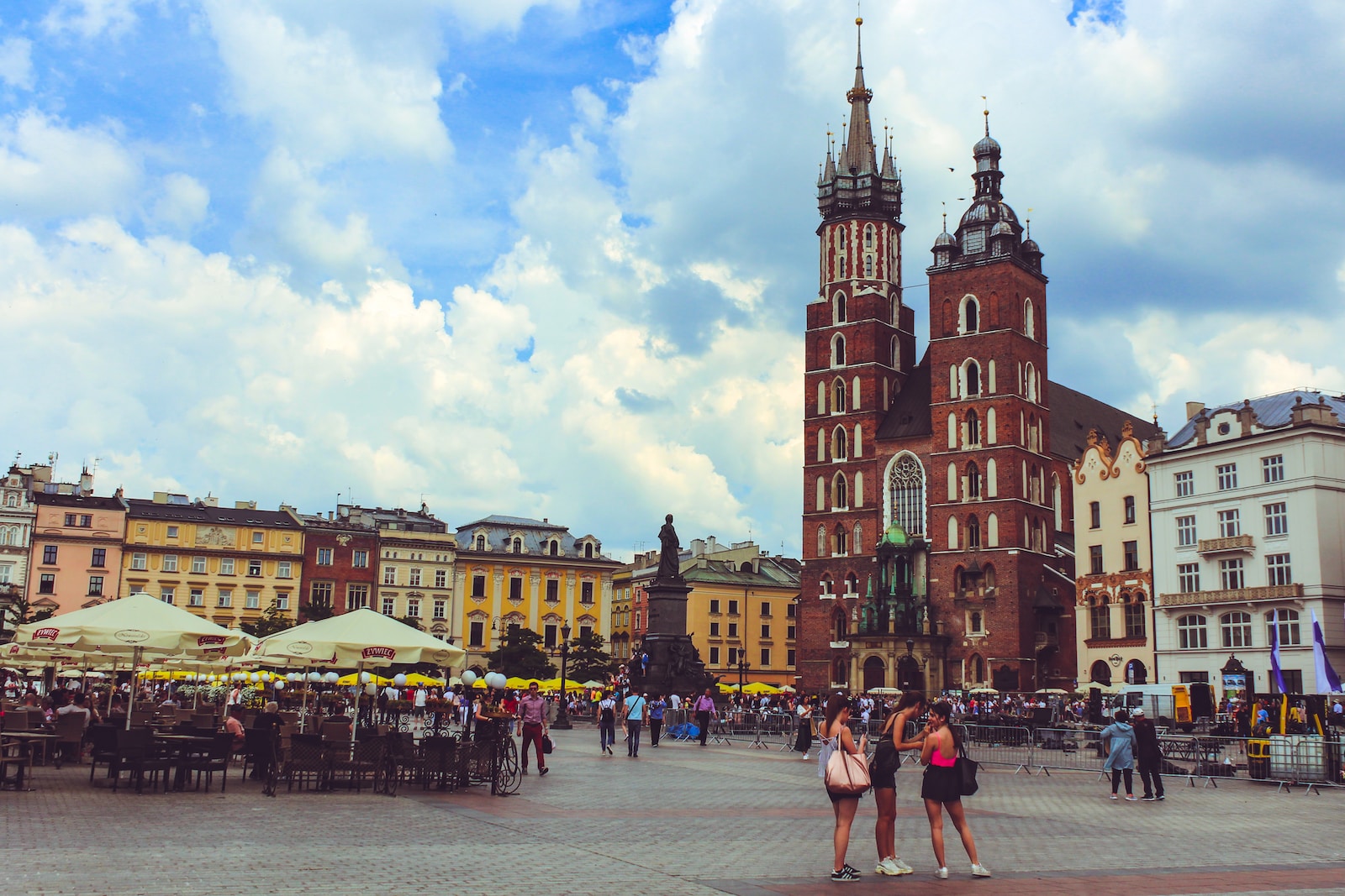 Ultimate Poland Travel Guide