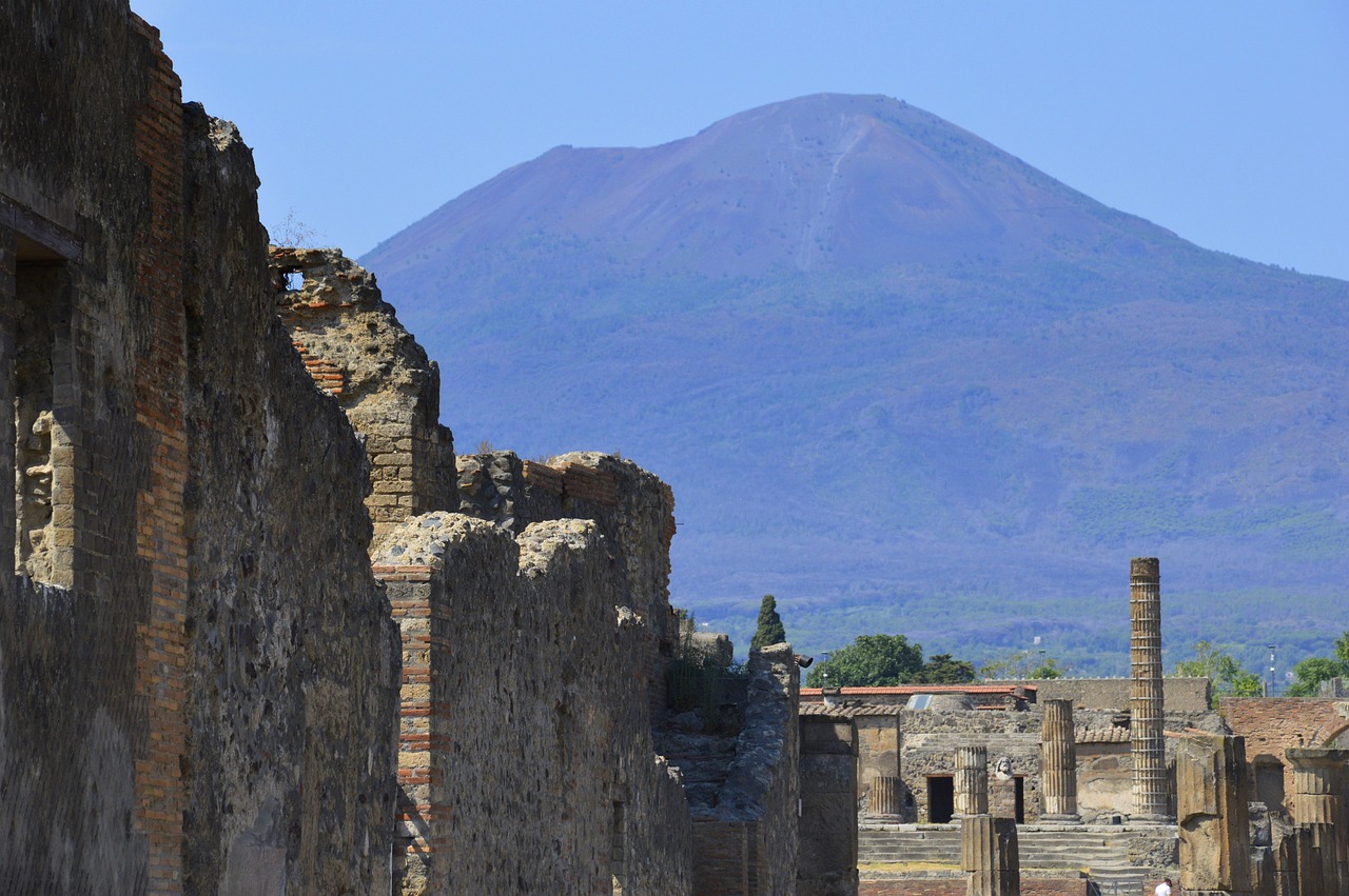 Top 10 Attractions and Landmarks of Pompeii, Italy: Unveiling its Ancient Wonders
