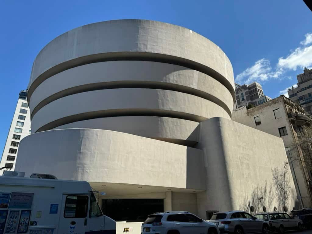 Solomon R. Guggenheim Museum - Bazar Travels