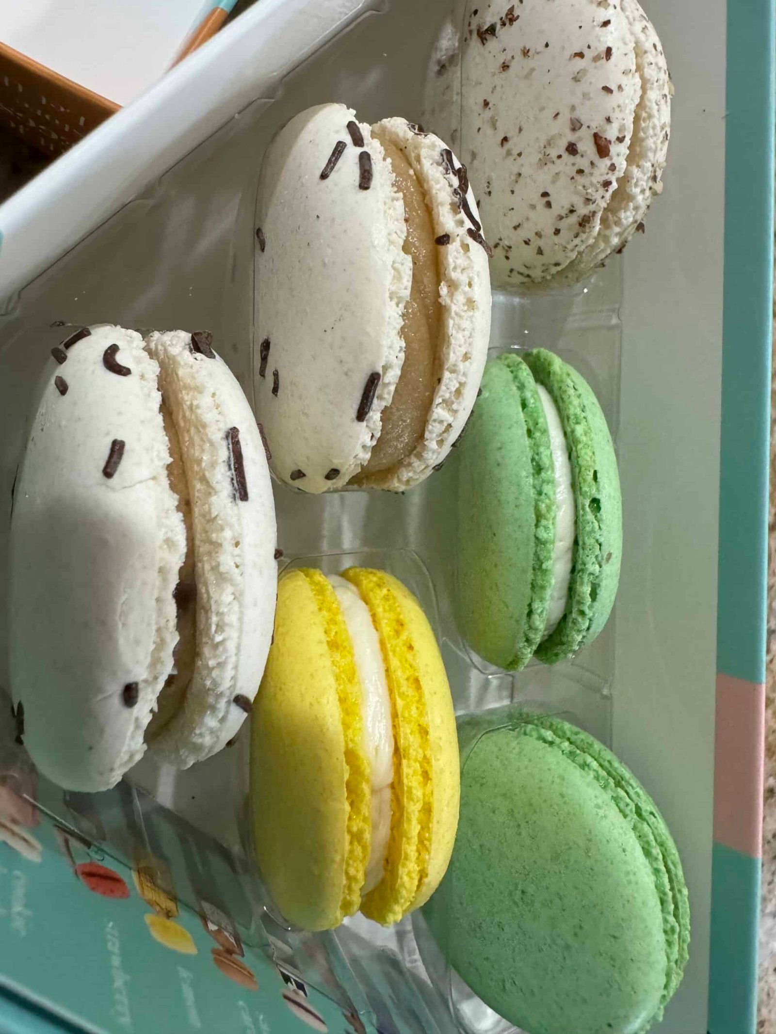 Joy macarons