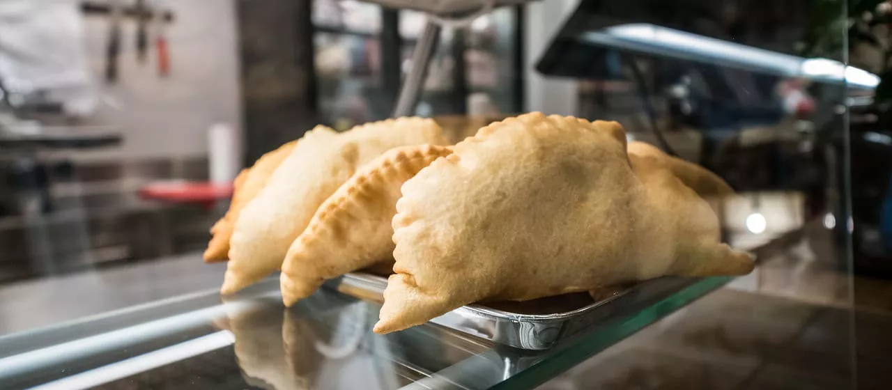Panzerotti, mozzarella, pomodoro