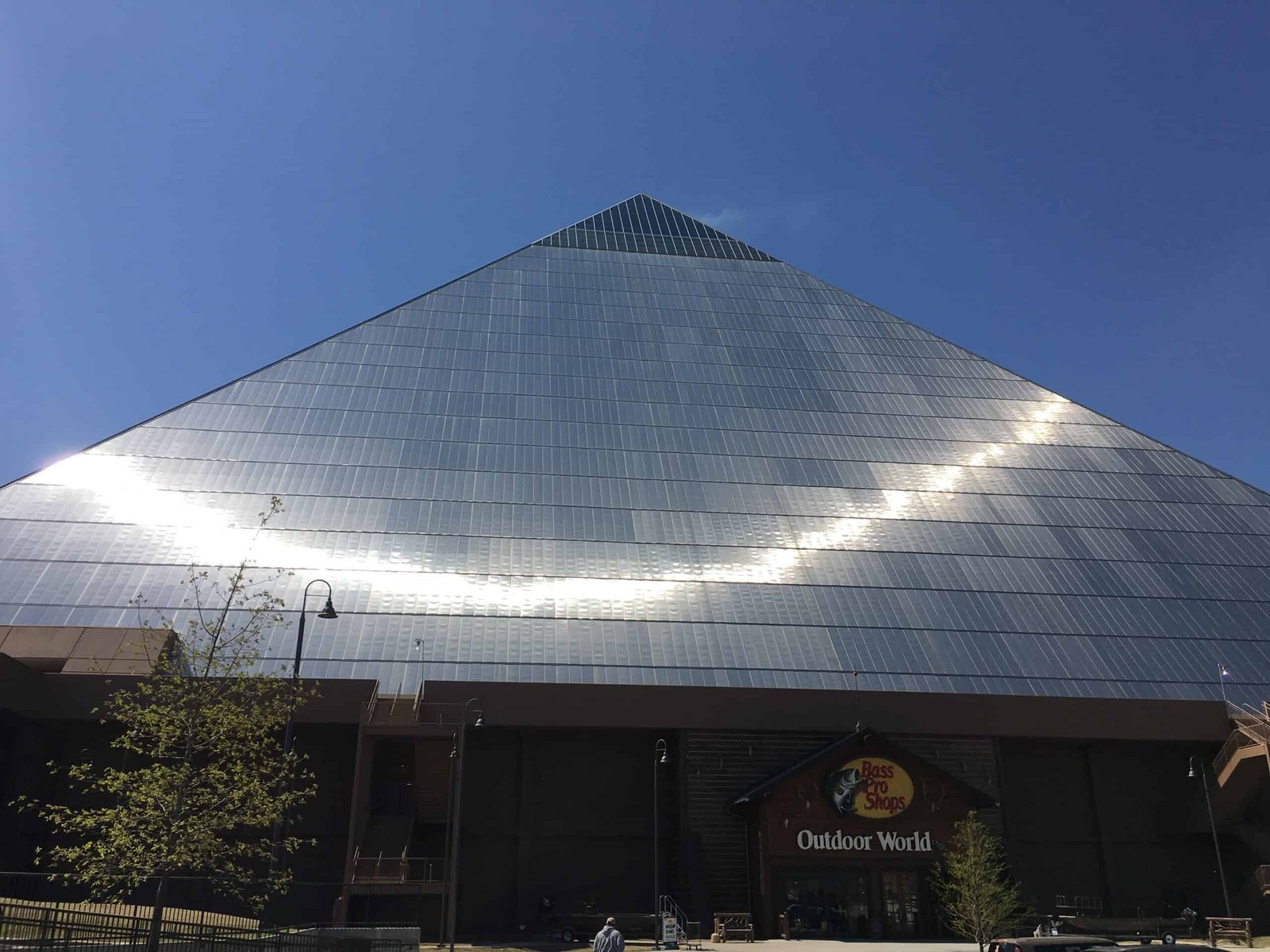 Bass pro pyramid