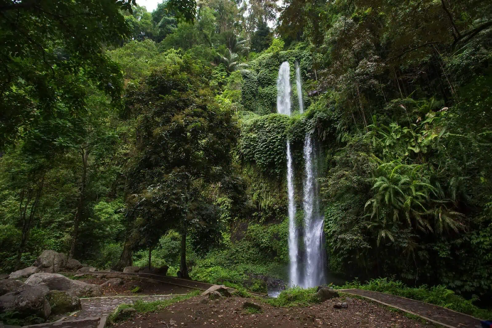 Benang Stokel Waterfall