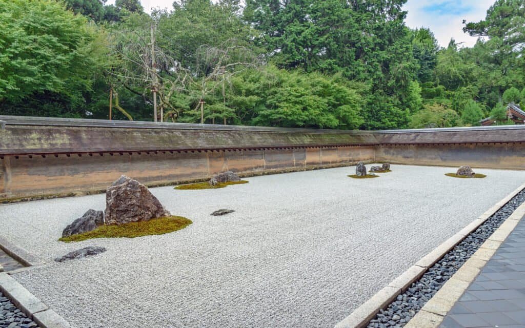 Ryoan-ji rock garden in kyoto