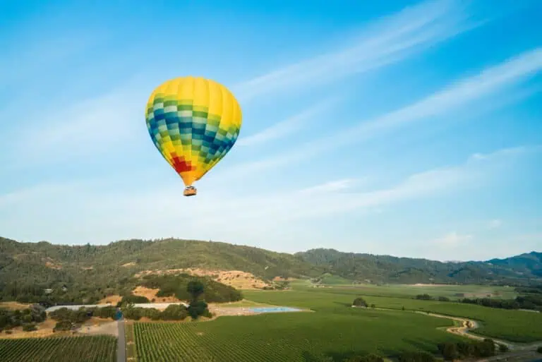 Top destinations around the world for uniquely romantic proposals