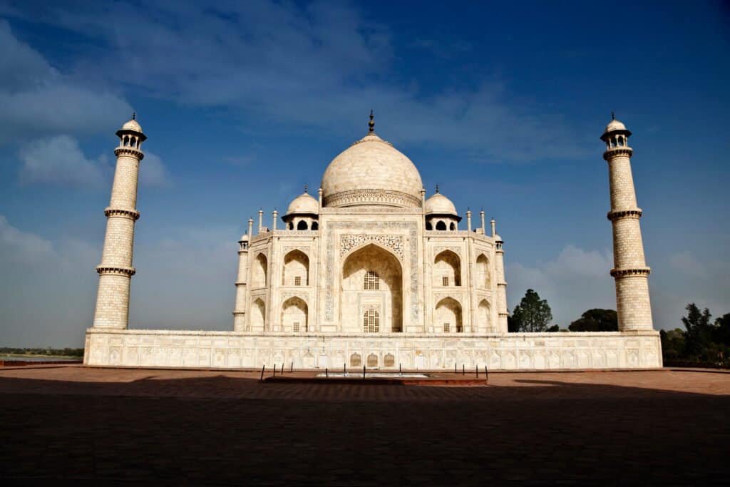 Facade of a mausoleum, taj mahal, agra, uttar pradesh, india