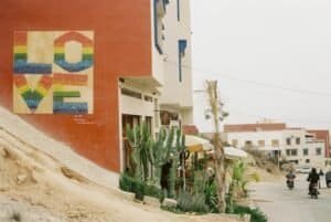 Discovering inclusive and vibrant global communities