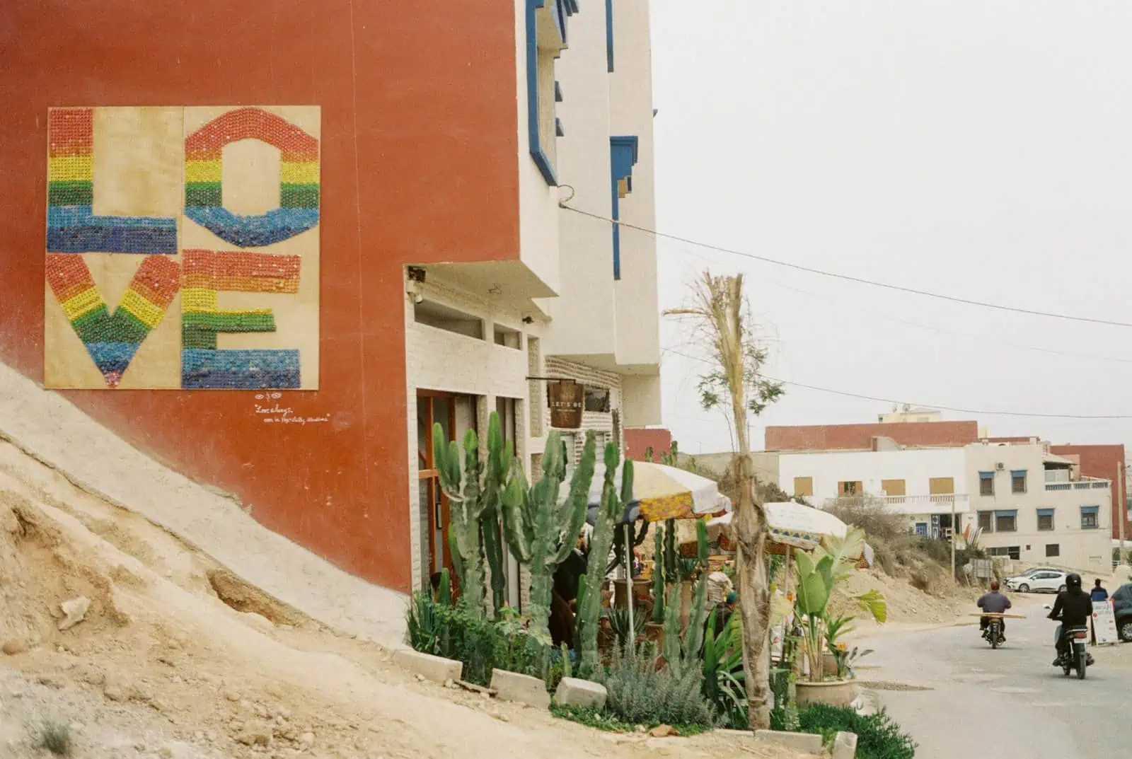 Discovering inclusive and vibrant global communities