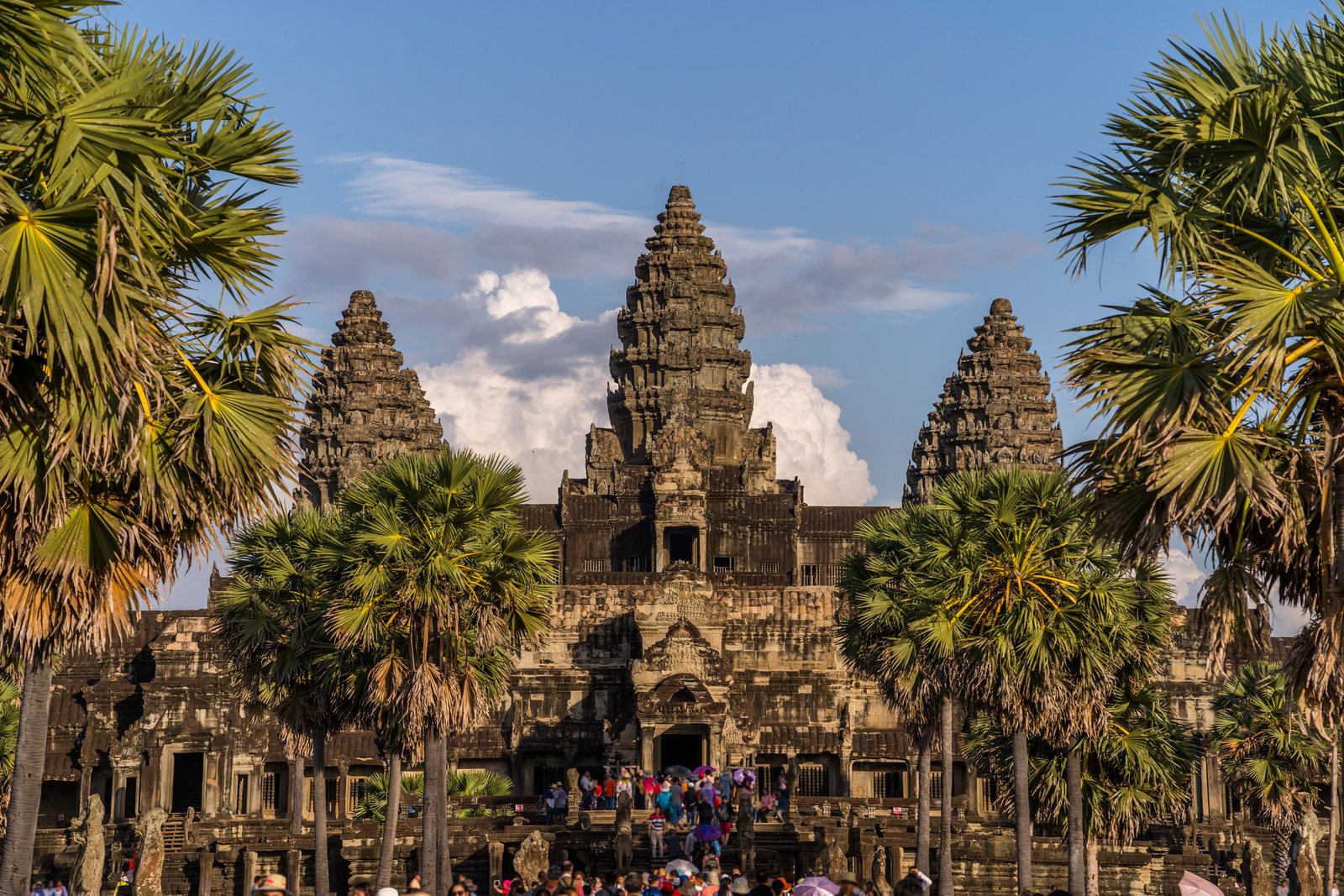Ankor wat on day, siem reap, cambodia
