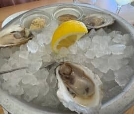 Little Em's Oyster Bar
