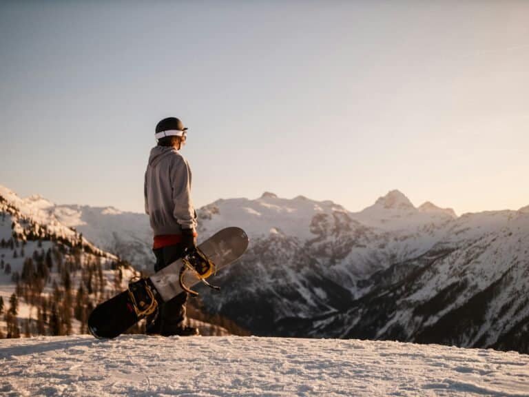 Snowboard storage solutions to extend equipment lifespan