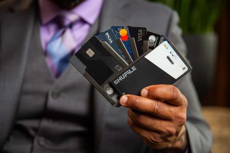 Rfid protection: do you need it in a minimalist wallet when you travel?