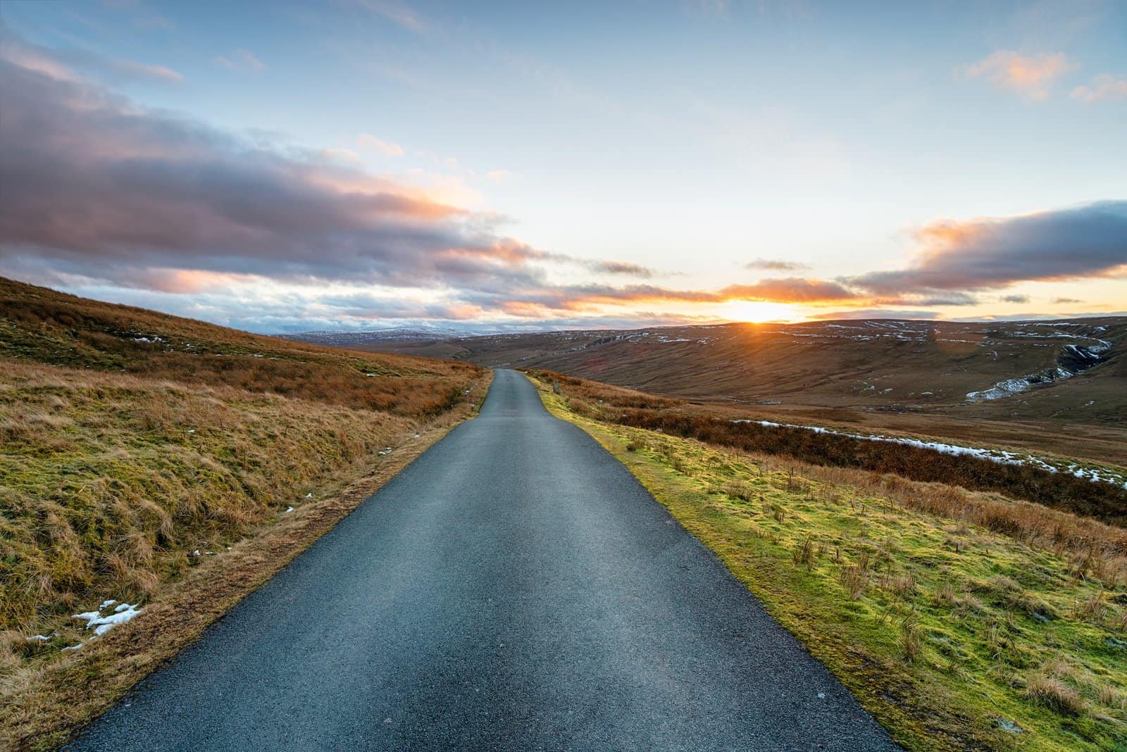Safety Tips for a Stress-Free Road Trip in the UK