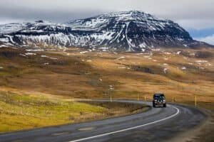 4×4 etiquette in Iceland with a rental car