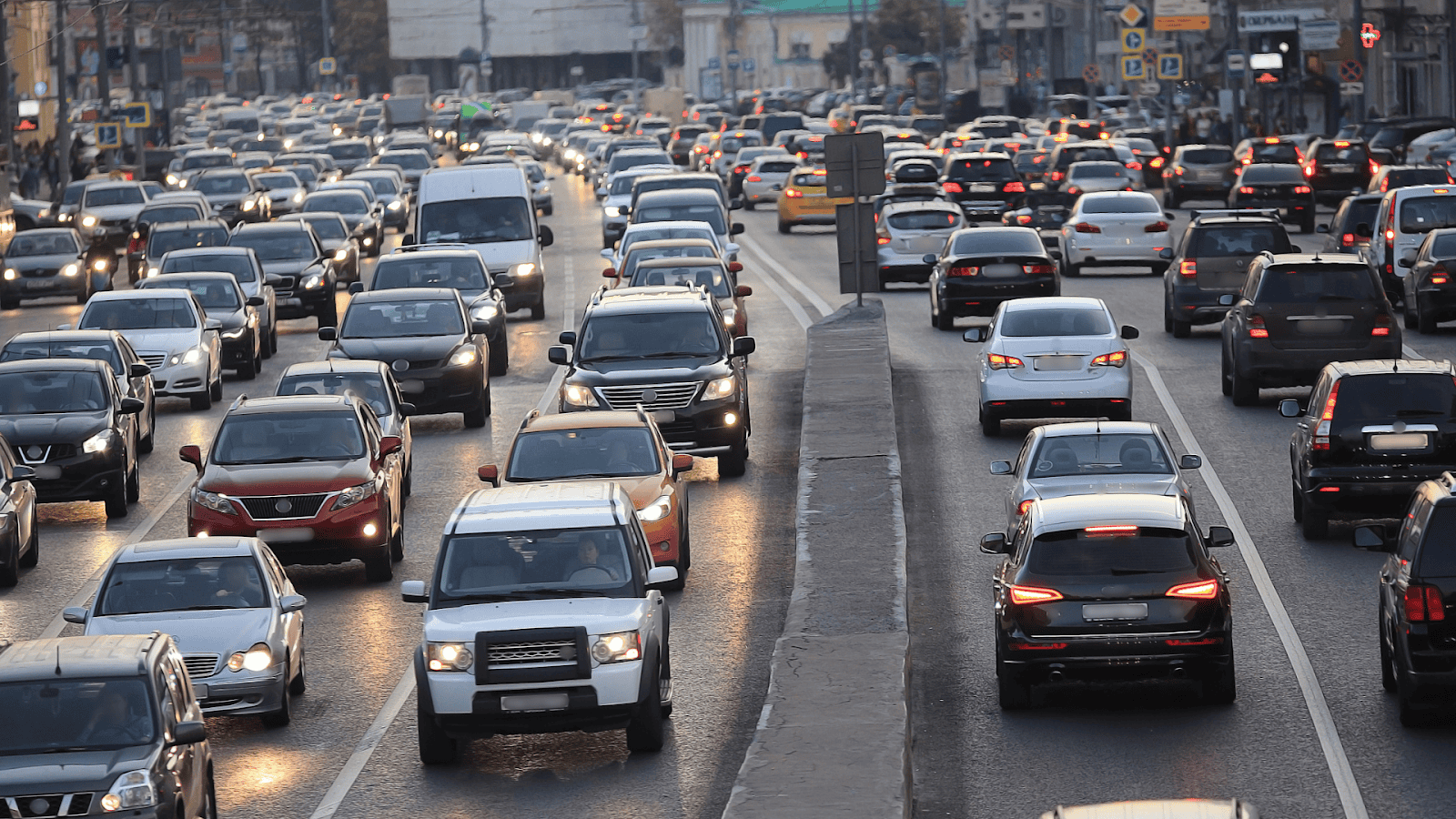 The Role of Vehicles in Building Stronger Travel Communities
