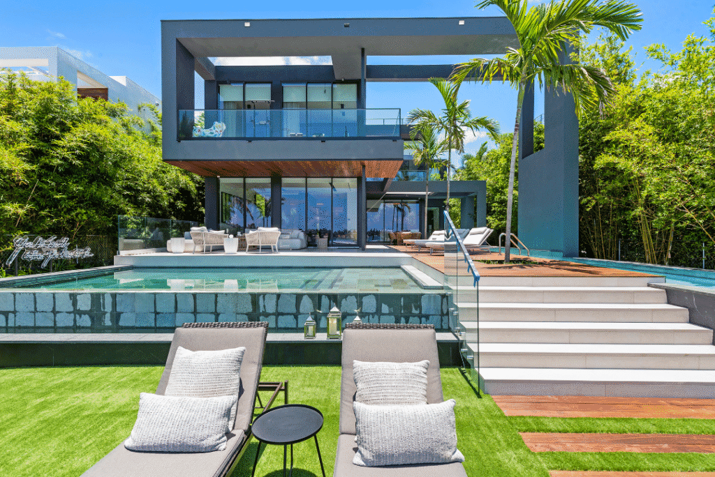 How Can the Right Venue Transform Your New Year’s Eve Party into an Unforgettable Night? How Can the Right Venue Transform Your New Year’s Eve Party into an Unforgettable Night?