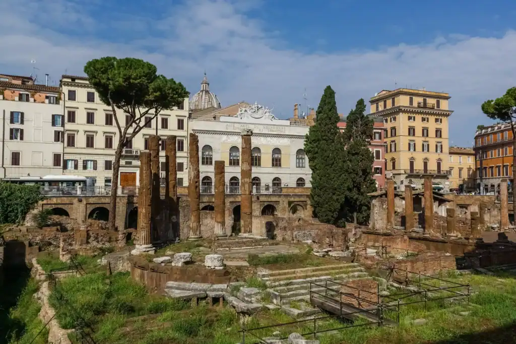 Largo di Torre Argentina